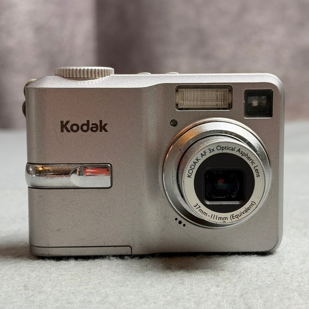 Kodak EasyShare Digital Camera Silver 3x Optical Zoom Aspheric Lens AS-IS